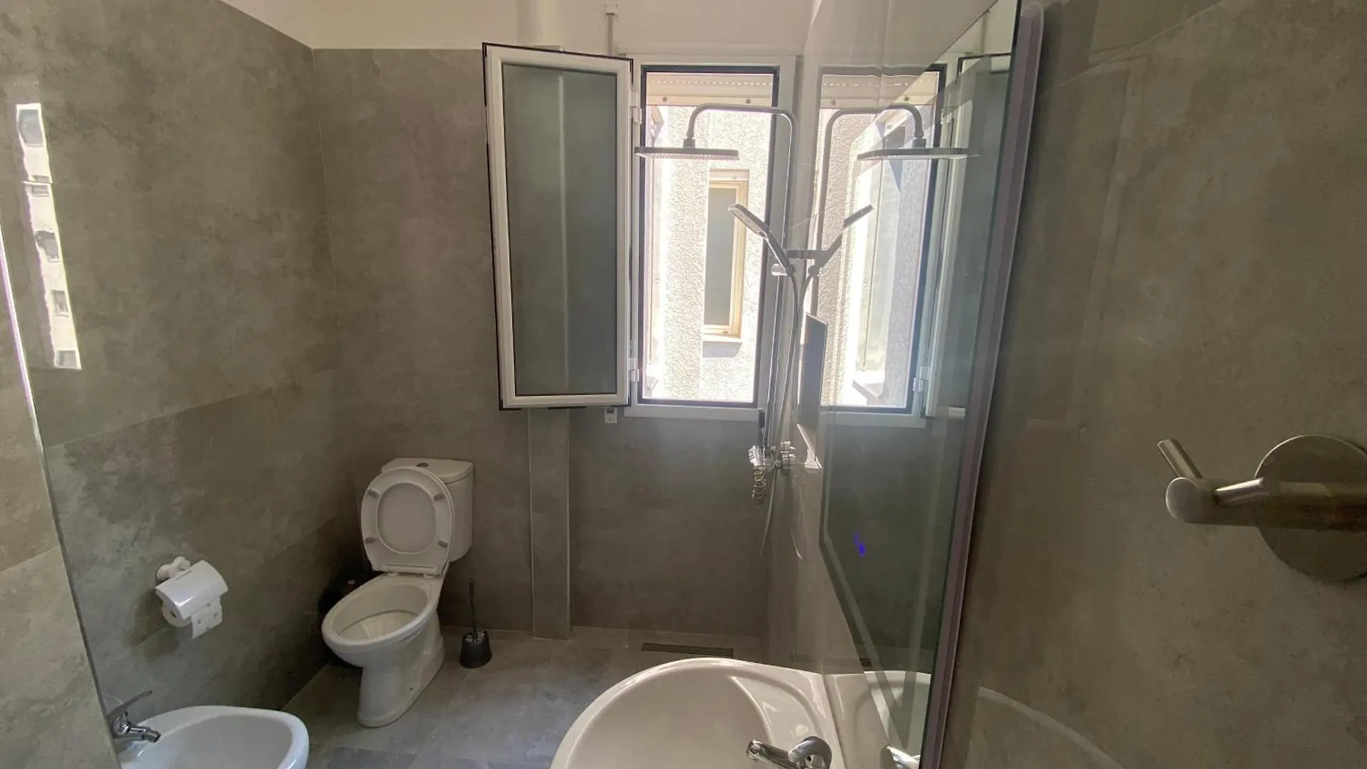 Aleks Lungo Mare Vlore Apartment Albania