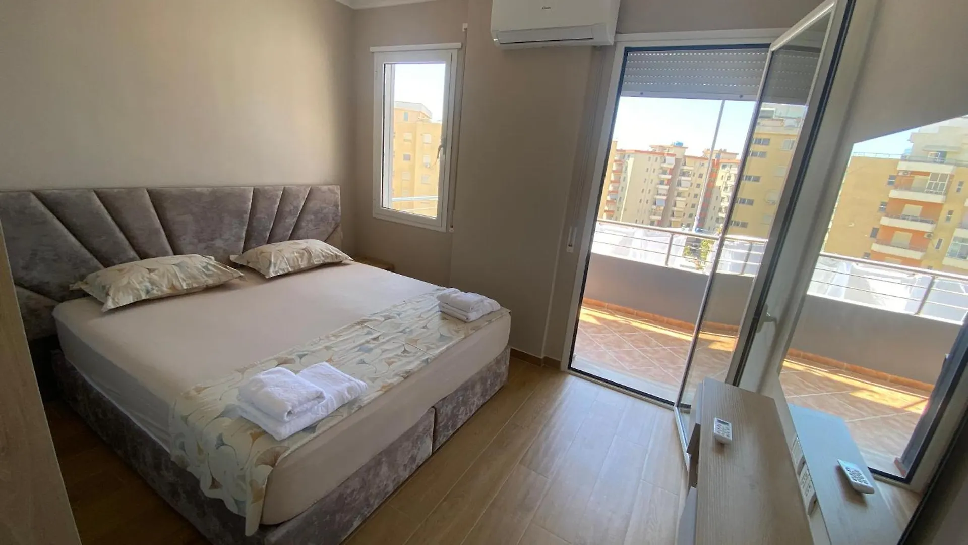 Aleks Lungo Mare Vlore Apartment