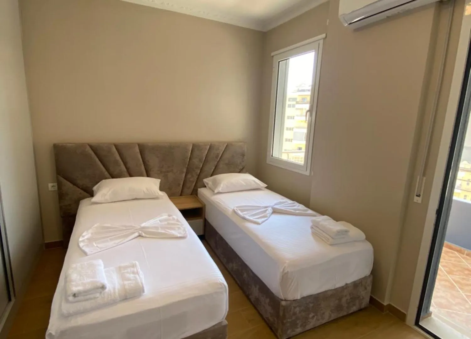 Aleks Lungo Mare Vlore Apartment Albania